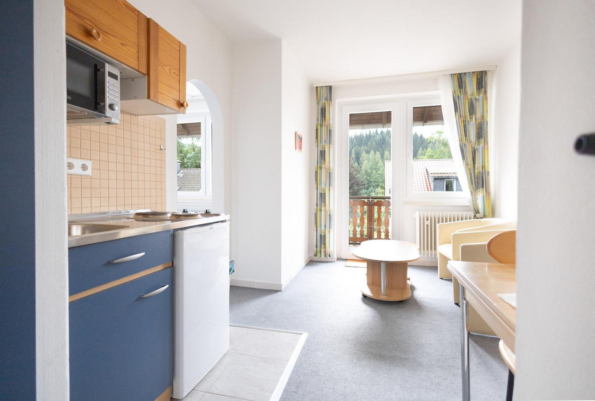 Apartmenthaus Am Waldrand- Kueche - Fruehstueck - Balkon ヴィルデマン エクステリア 写真