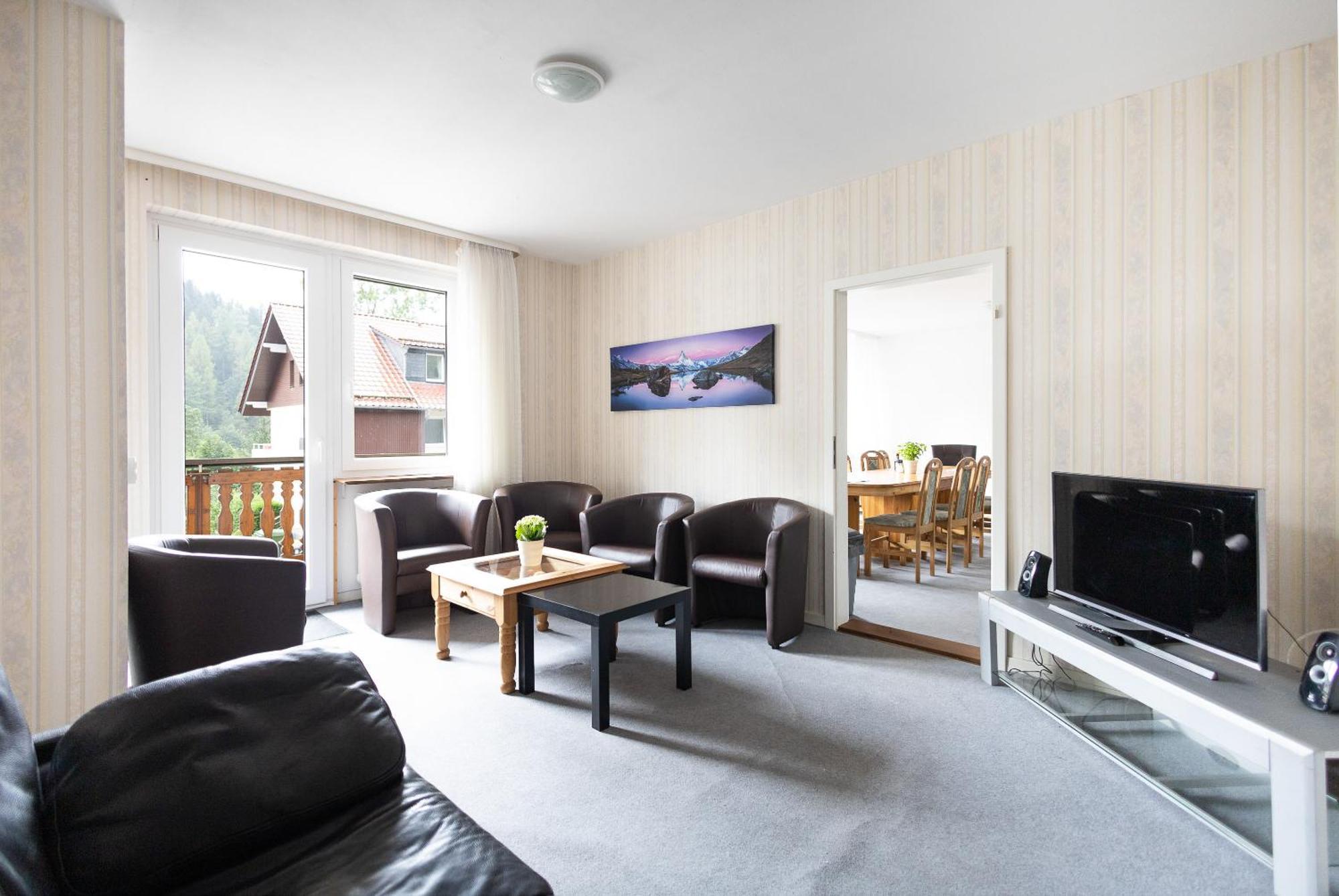 Apartmenthaus Am Waldrand- Kueche - Fruehstueck - Balkon ヴィルデマン エクステリア 写真