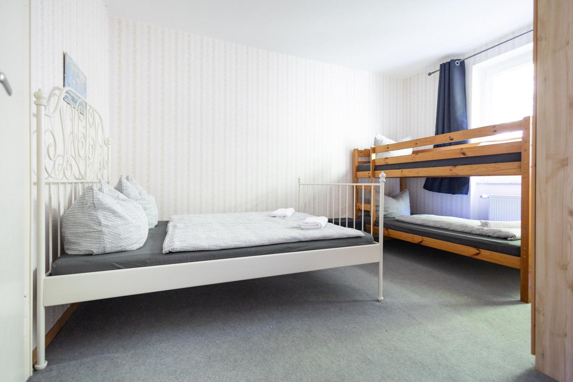 Apartmenthaus Am Waldrand- Kueche - Fruehstueck - Balkon ヴィルデマン エクステリア 写真