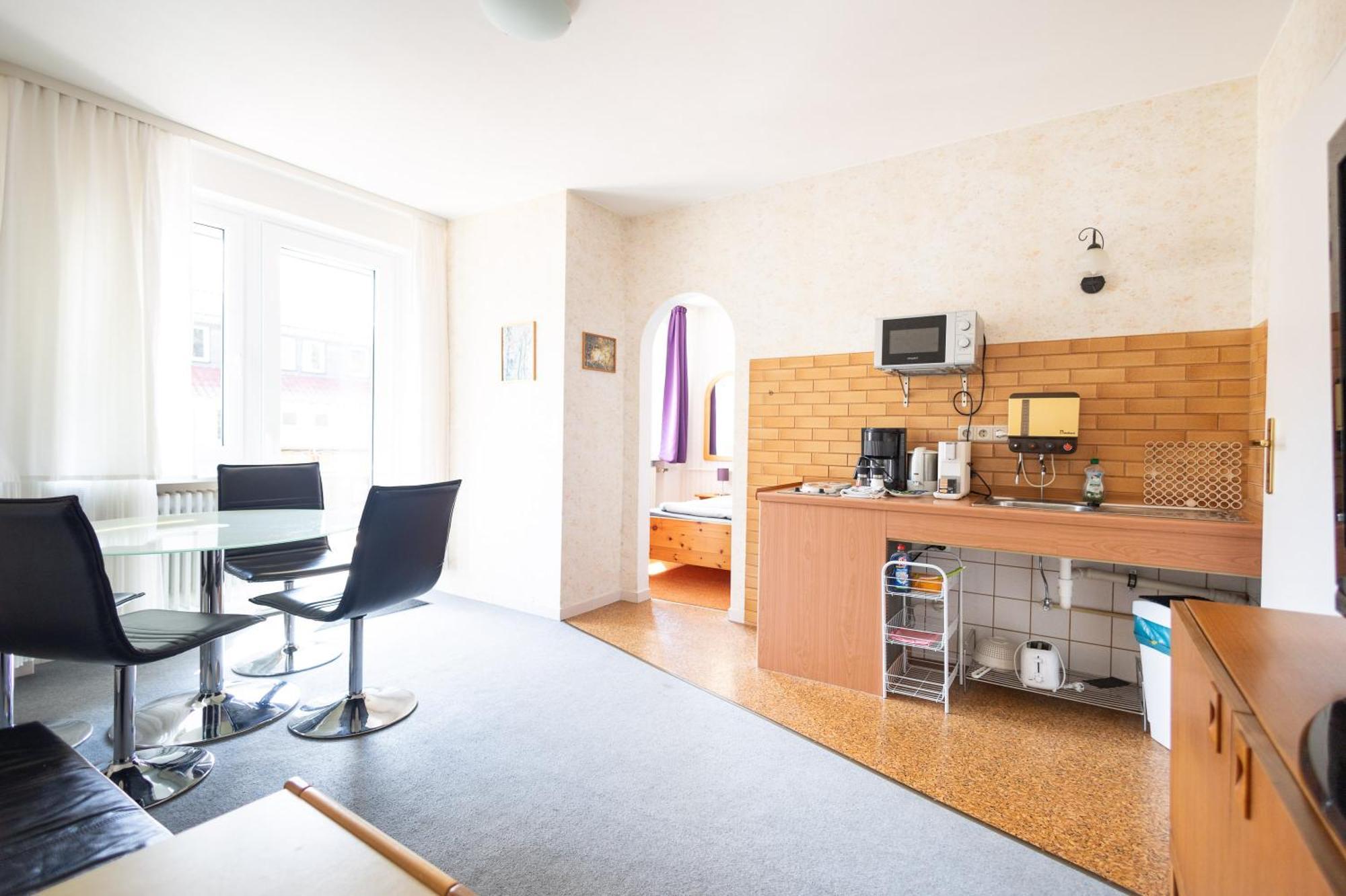 Apartmenthaus Am Waldrand- Kueche - Fruehstueck - Balkon ヴィルデマン エクステリア 写真