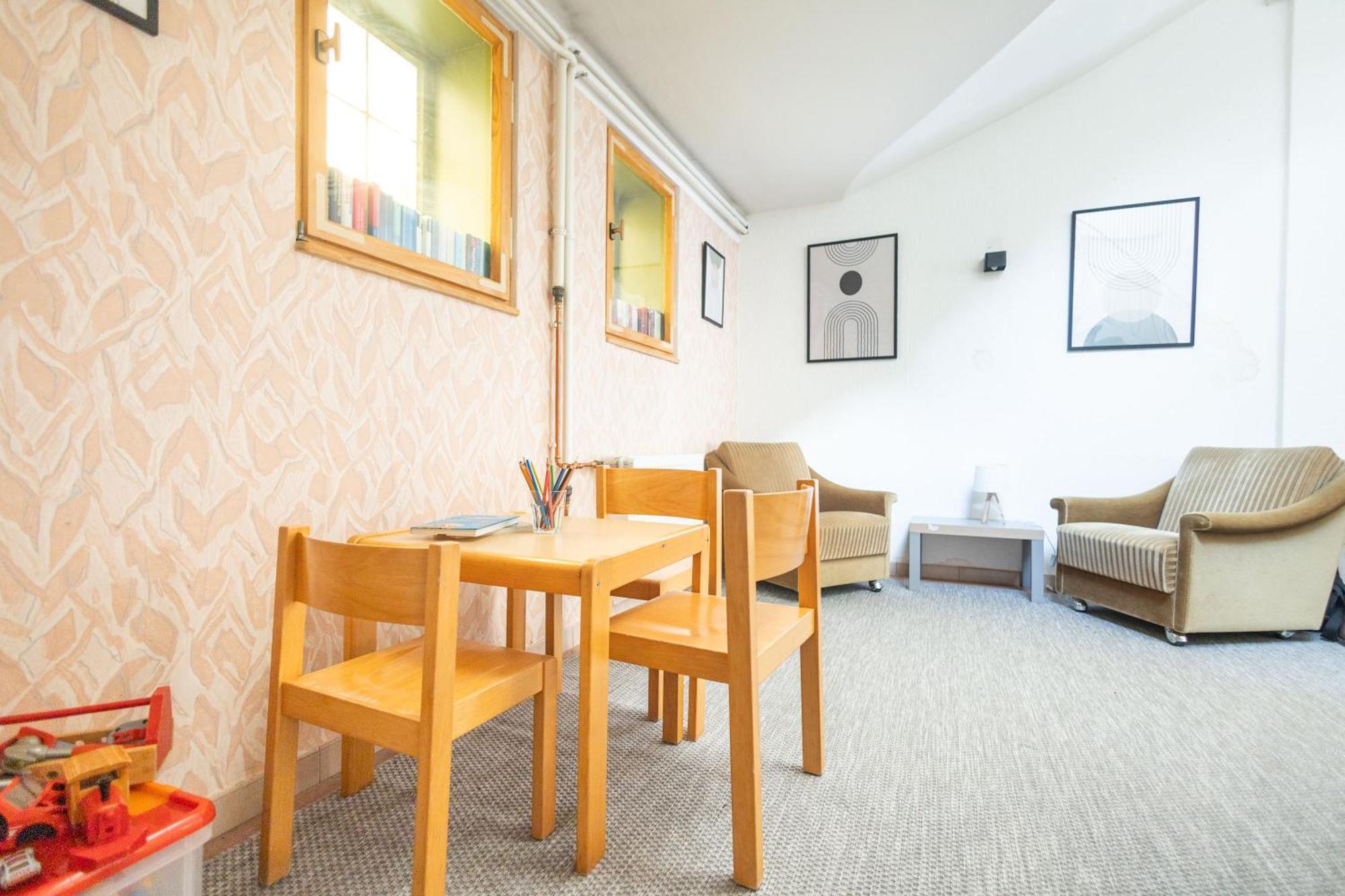 Apartmenthaus Am Waldrand- Kueche - Fruehstueck - Balkon ヴィルデマン エクステリア 写真